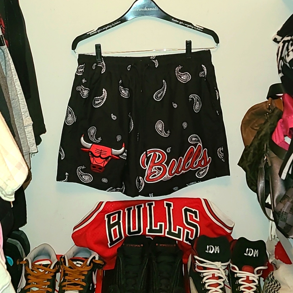Paisley Bulls shorts